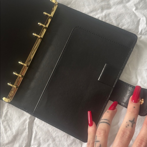 CC NOTEBOOK - Picture 8 of 9